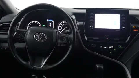 More photos of 2024 Toyota Camry SE at Auto City, CA