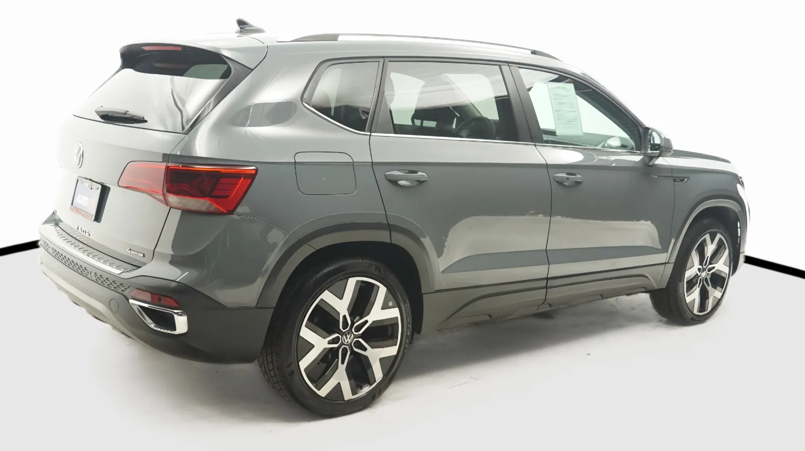 More photos of 2023 Volkswagen Taos SEL at Auto City, CA