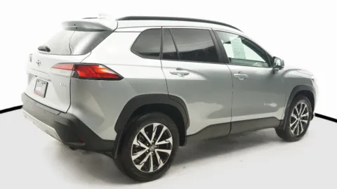 More photos of 2024 Toyota Corolla Cross XLE at Auto City, CA