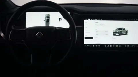 More photos of 2022 Rivian R1T Launch Edition at Auto City, CA