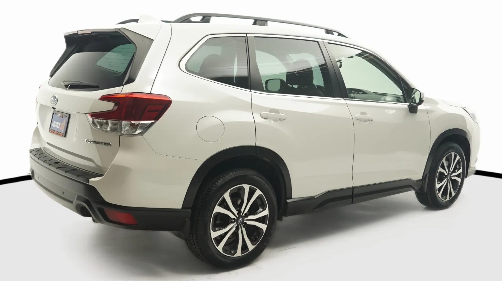 More photos of 2023 Subaru Forester Limited at Auto City, CA