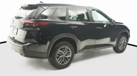 More photos of 2024 Nissan Rogue S at Auto City, CA