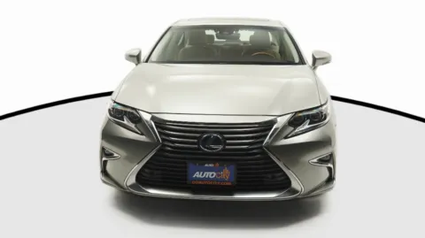 Another view of 2018 Lexus ES 300h for sale in El Cajon, CA at Auto City