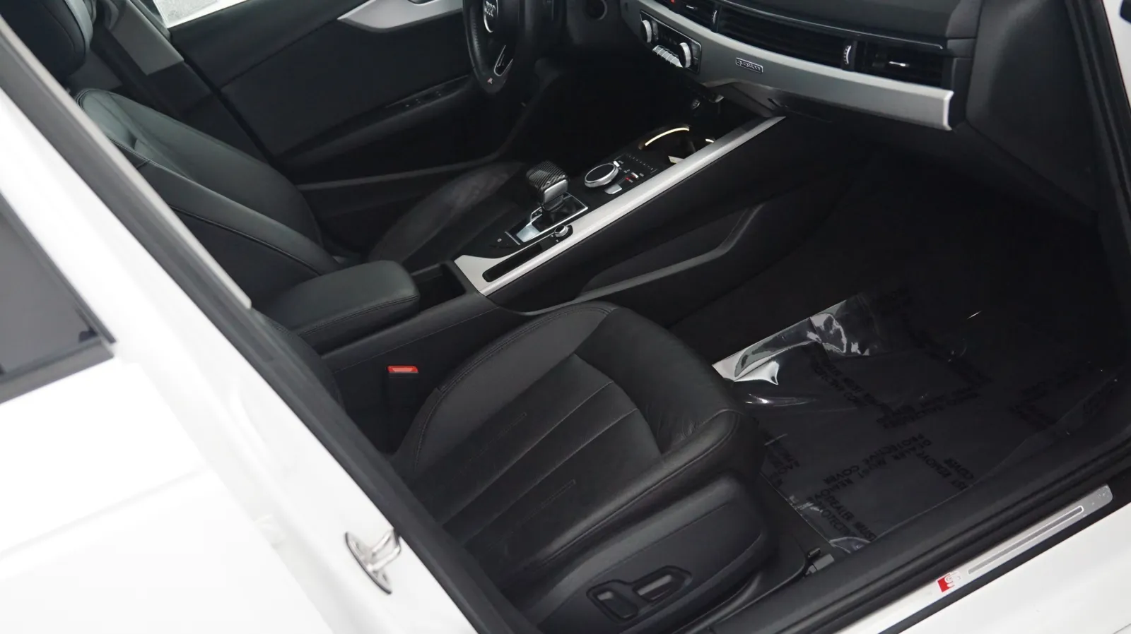 More photos of 2017 Audi A4 Season of Audi Premium at Auto City, CA