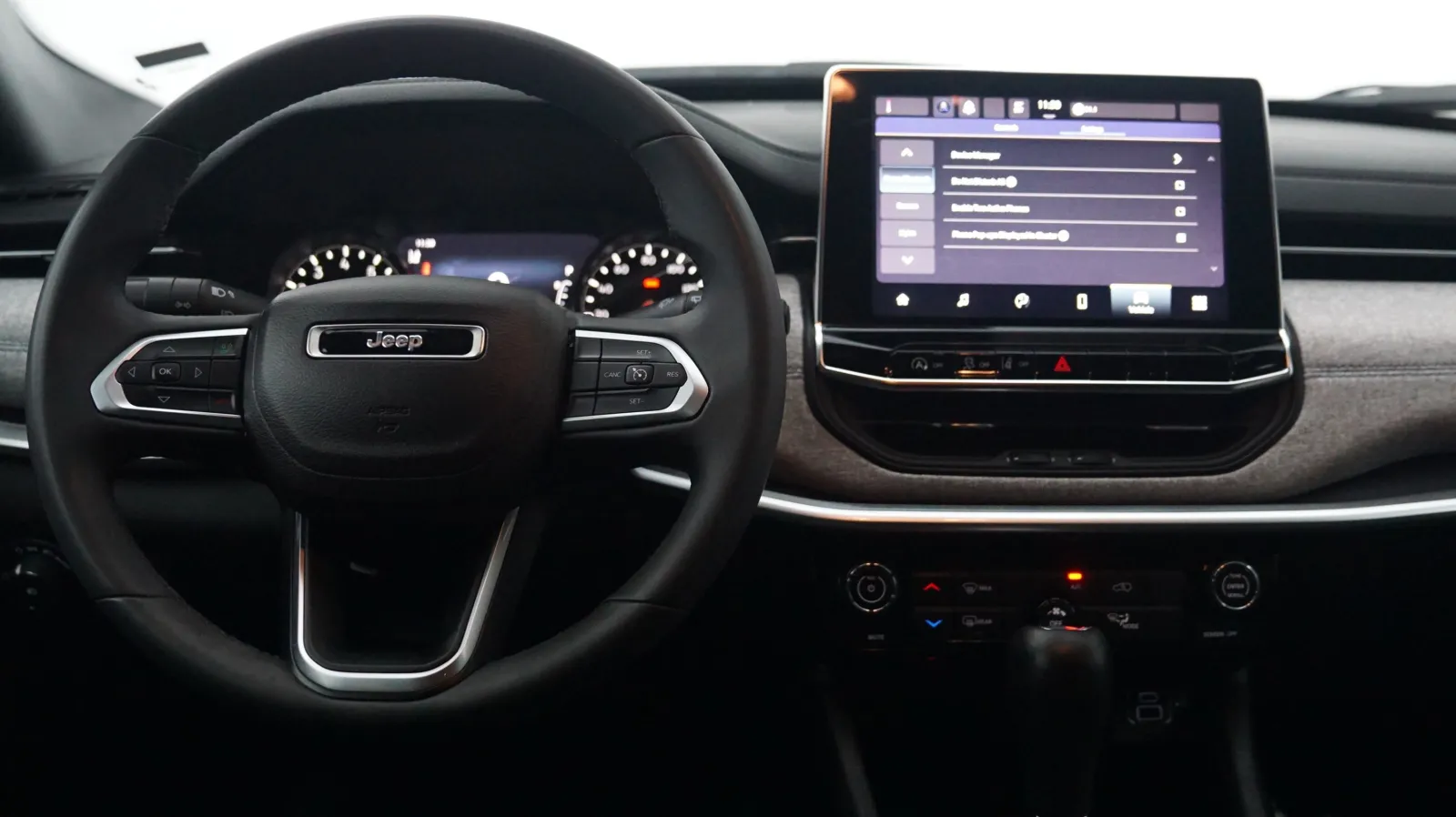 More photos of 2024 Jeep Compass Latitude at Auto City, CA