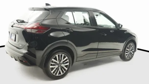 More photos of 2023 Nissan KICKS SV at Auto City, CA