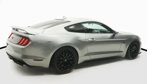 More photos of 2021 Ford Mustang GT Premium at Auto City, CA