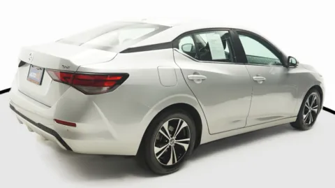 More photos of 2021 Nissan Sentra SV at Auto City, CA