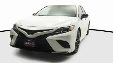 White 2020 Toyota Camry SE Nightshade for sale in El Cajon, CA