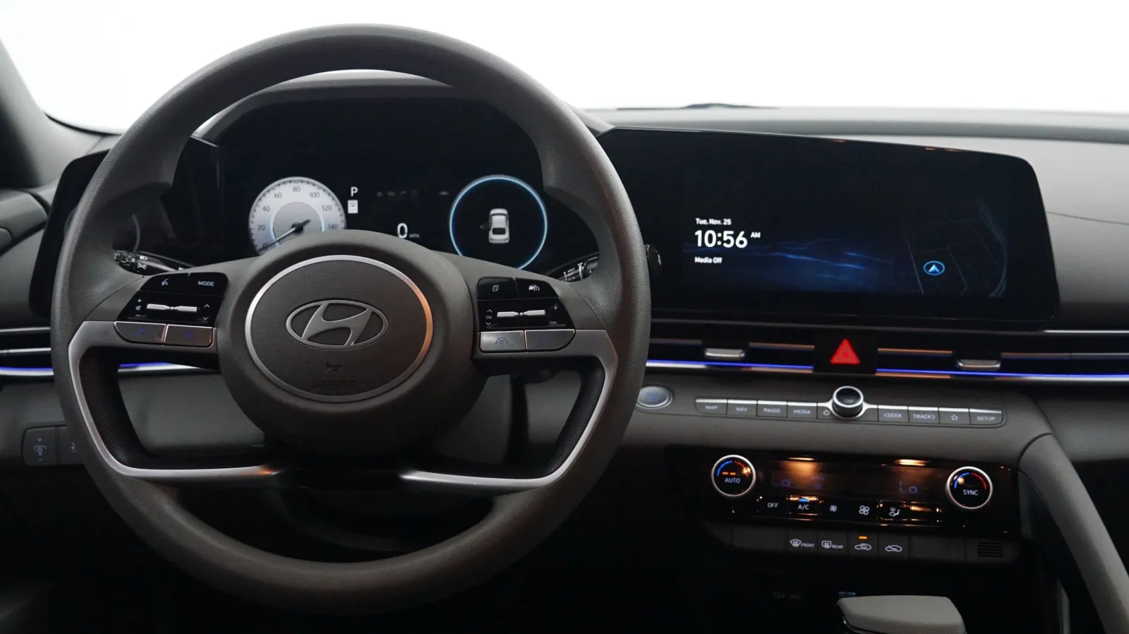 More photos of 2024 Hyundai Elantra SEL at Auto City, CA