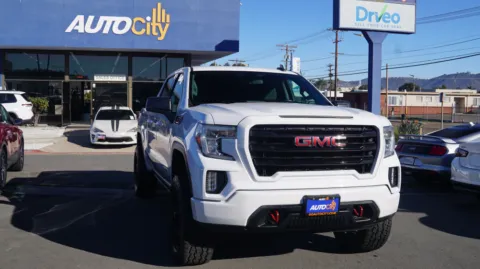 More photos of 2020 GMC Sierra 1500 Elevation at Auto City, CA