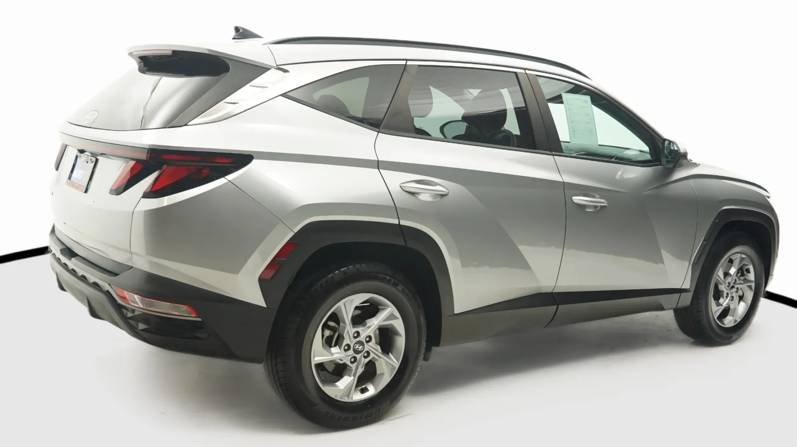 More photos of 2024 Hyundai Tucson SEL at Auto City, CA