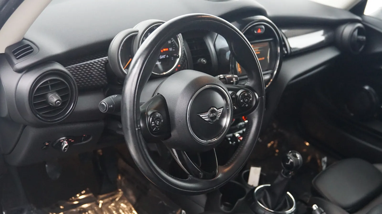 More photos of 2017 Mini Hardtop 2 Door Cooper S at Auto City, CA