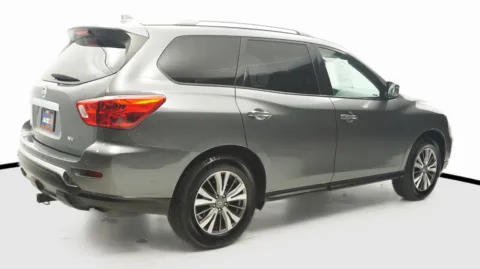 More photos of 2020 Nissan Pathfinder SV at Auto City, CA