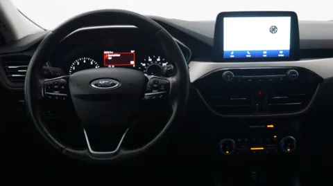 More photos of 2022 Ford Escape SEL at Auto City, CA