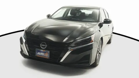 Black 2023 Nissan Altima 2.5 SV for sale in El Cajon, CA