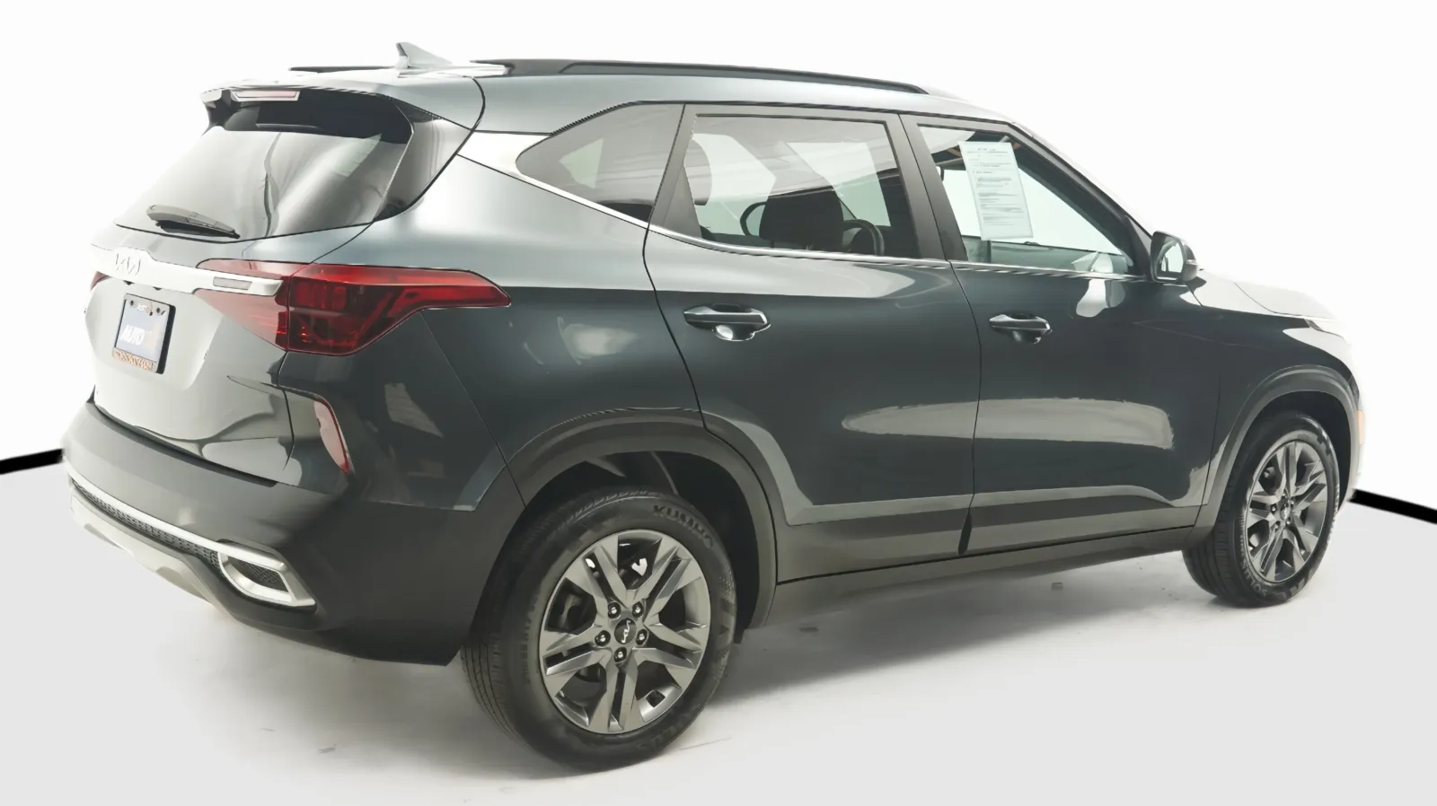 More photos of 2023 Kia SELTOS at Auto City, CA