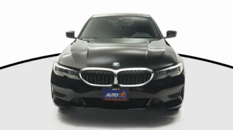 Another view of 2020 BMW 3-Series 330i for sale in El Cajon, CA at Auto City