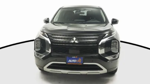 Another view of 2024 Mitsubishi Outlander SE Black Edition for sale in El Cajon, CA at Auto City