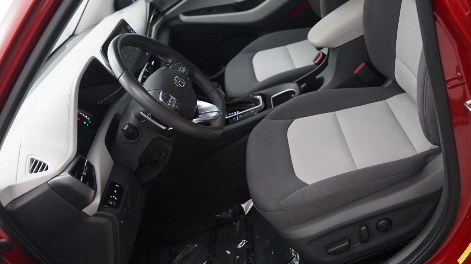 More photos of 2020 Hyundai IONIQ Hybrid SEL at Auto City, CA