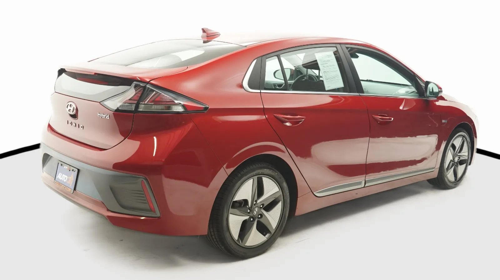 More photos of 2020 Hyundai IONIQ Hybrid SEL at Auto City, CA