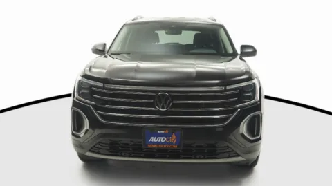 Another view of 2024 Volkswagen Atlas 2.0T SE w/Technology for sale in El Cajon, CA at Auto City