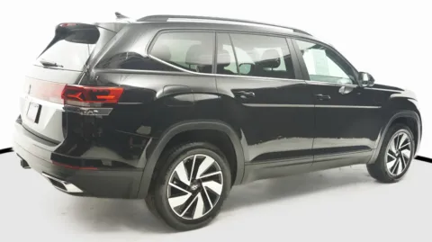 More photos of 2024 Volkswagen Atlas 2.0T SE w/Technology at Auto City, CA