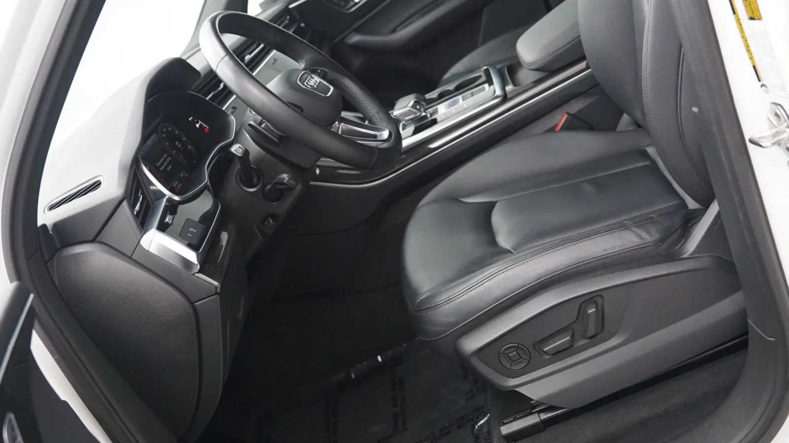 Audi Q7 photo 7