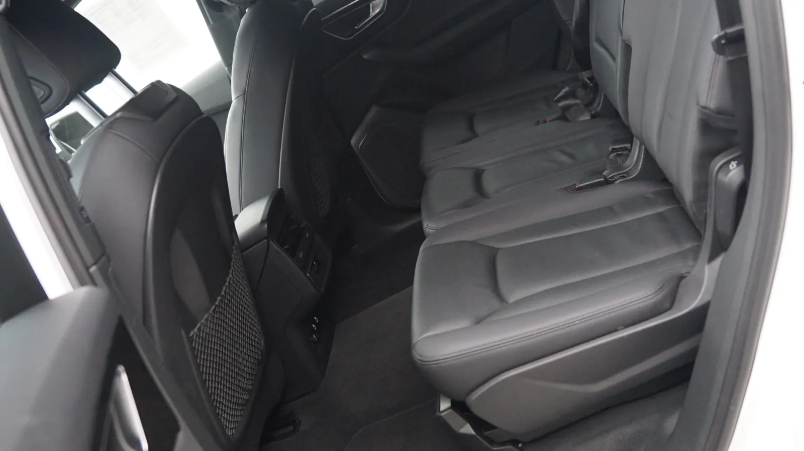 Audi Q7 photo 12