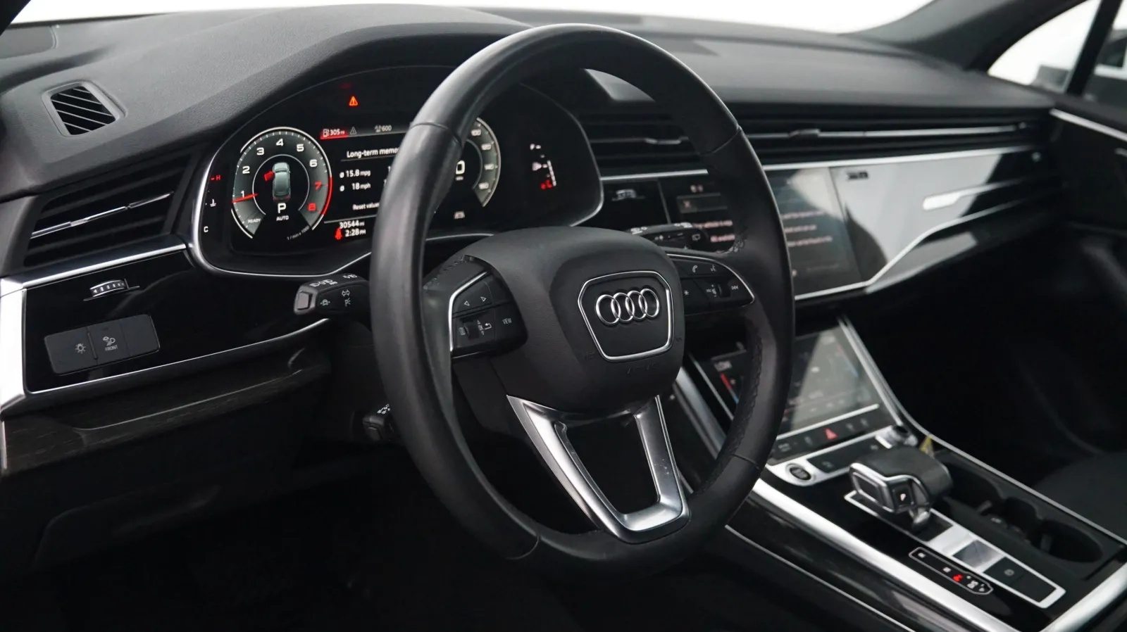Audi Q7 photo 19
