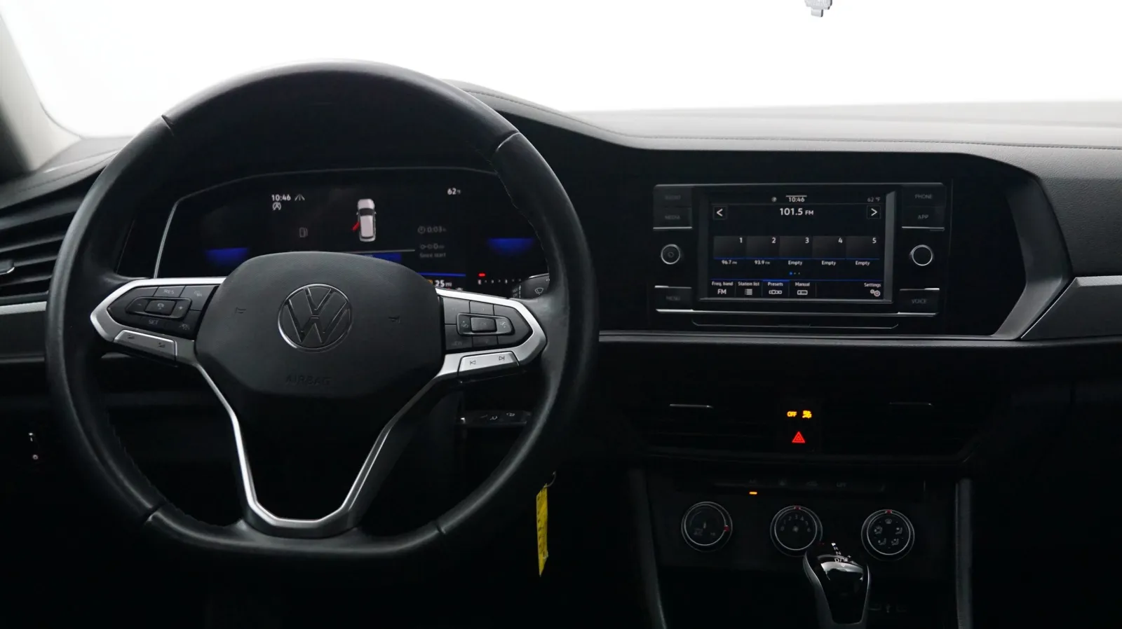 More photos of 2024 Volkswagen Jetta S at Auto City, CA