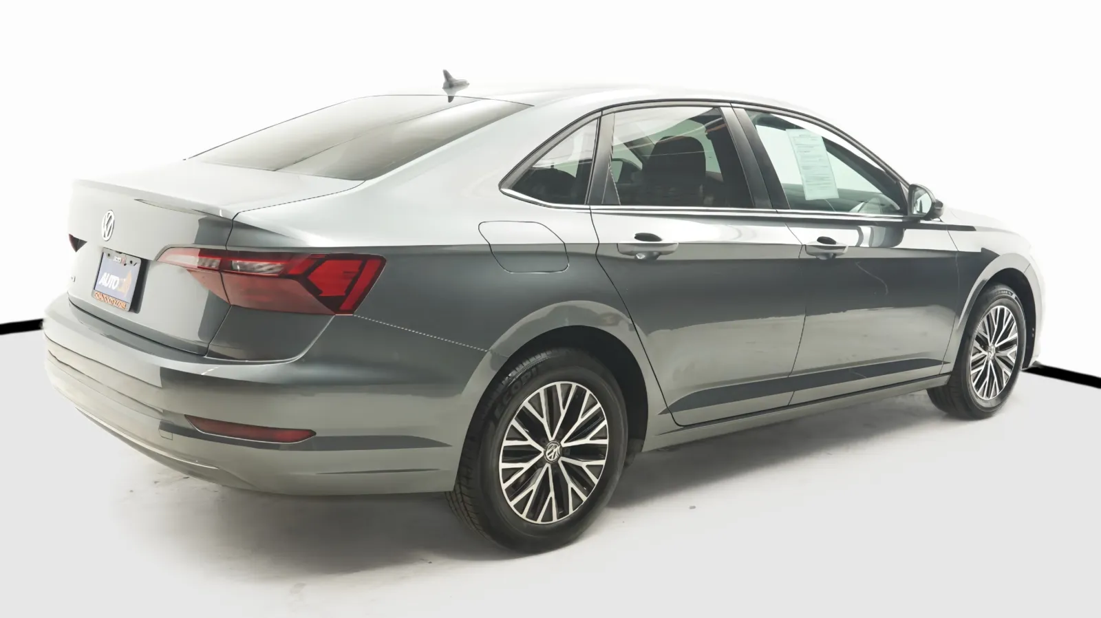 More photos of 2021 Volkswagen Jetta S at Auto City, CA