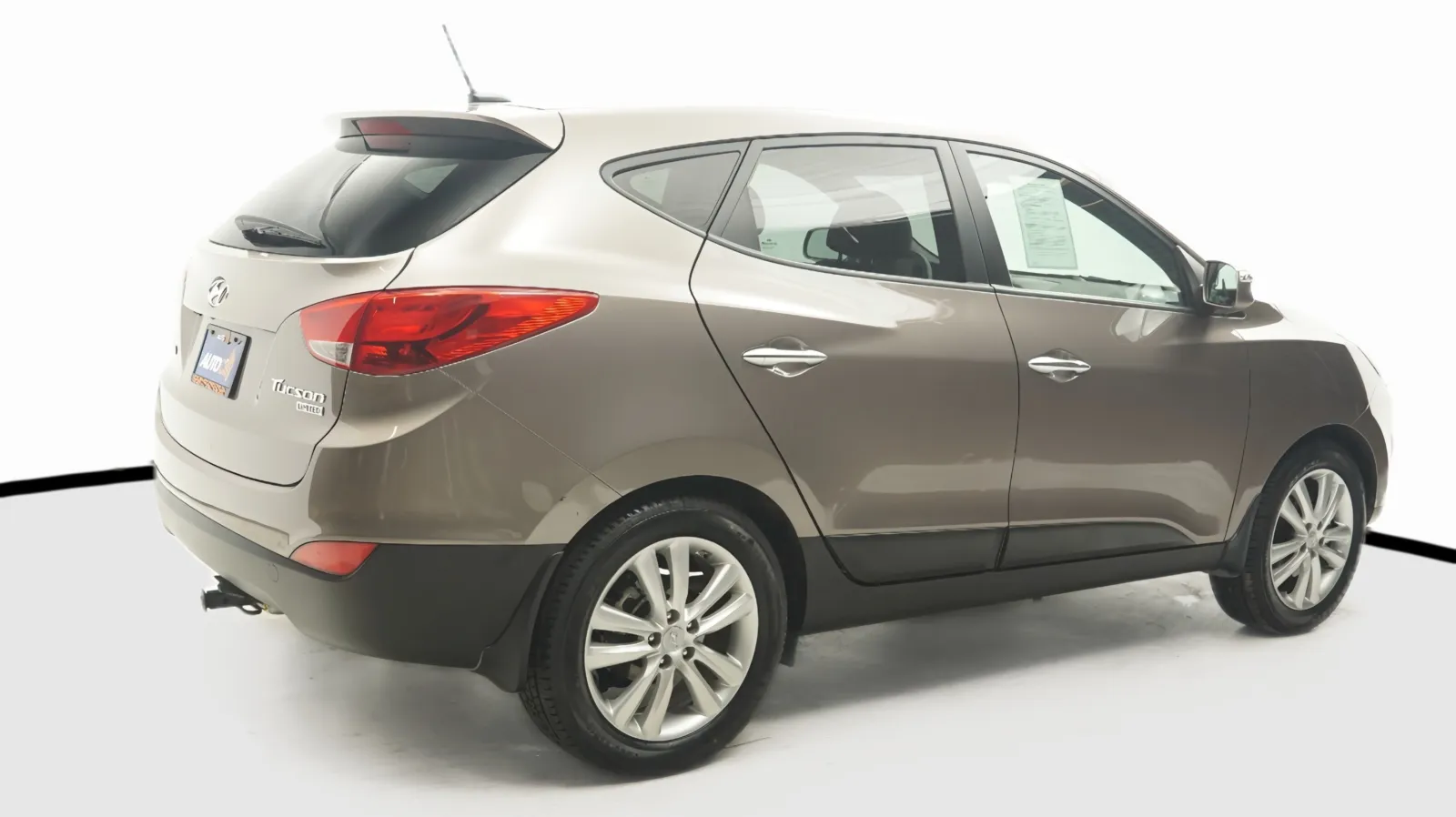 More photos of 2012 Hyundai Tucson Limited PZEV at Auto City, CA
