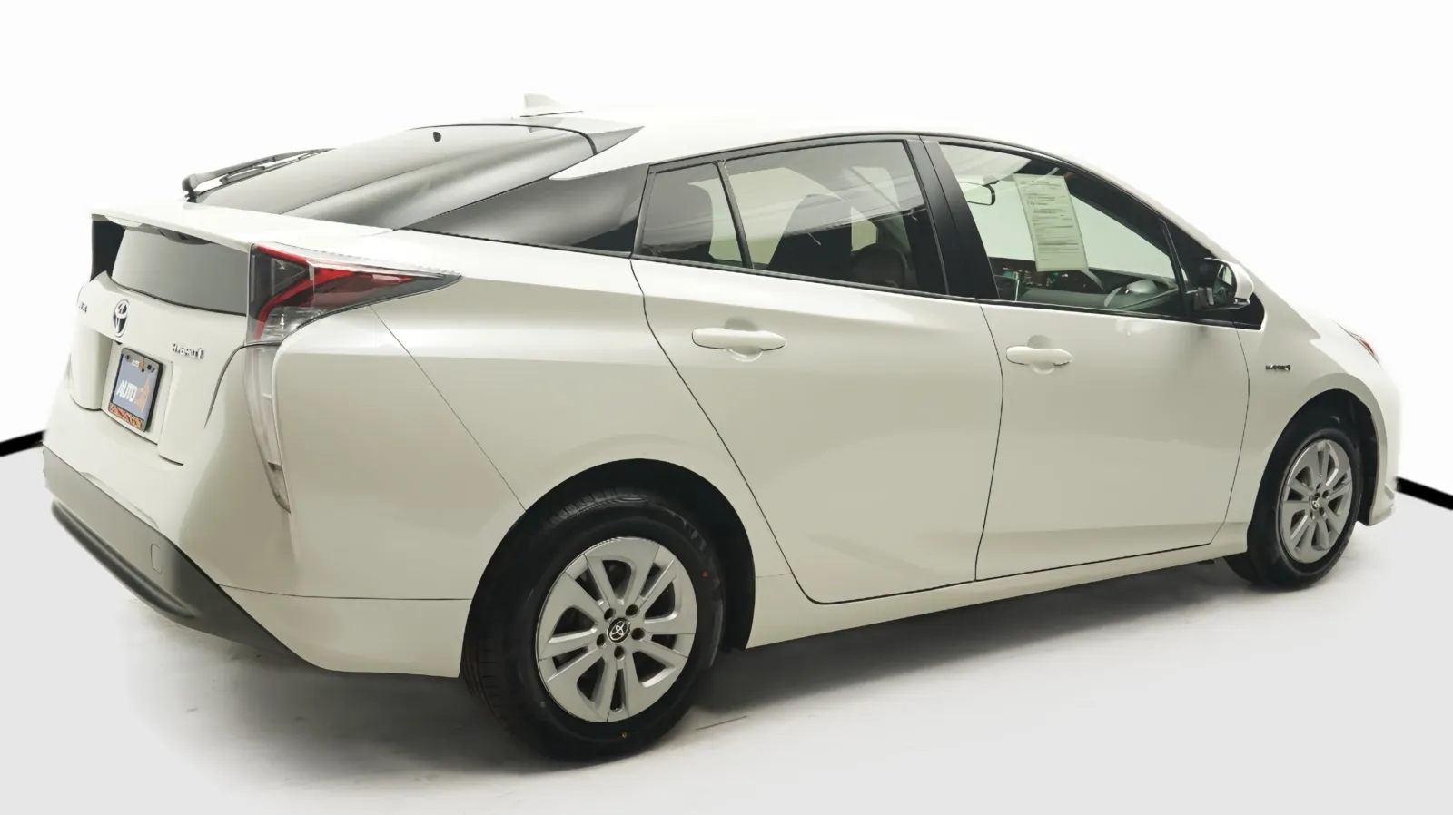 More photos of 2016 Toyota Prius Two at Auto City, CA