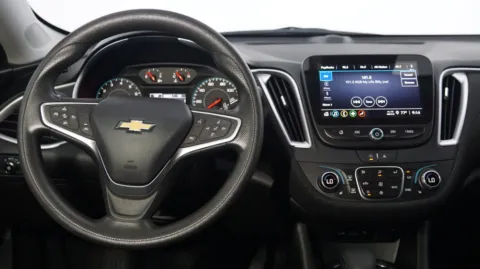 More photos of 2023 Chevrolet Malibu LT at Auto City, CA