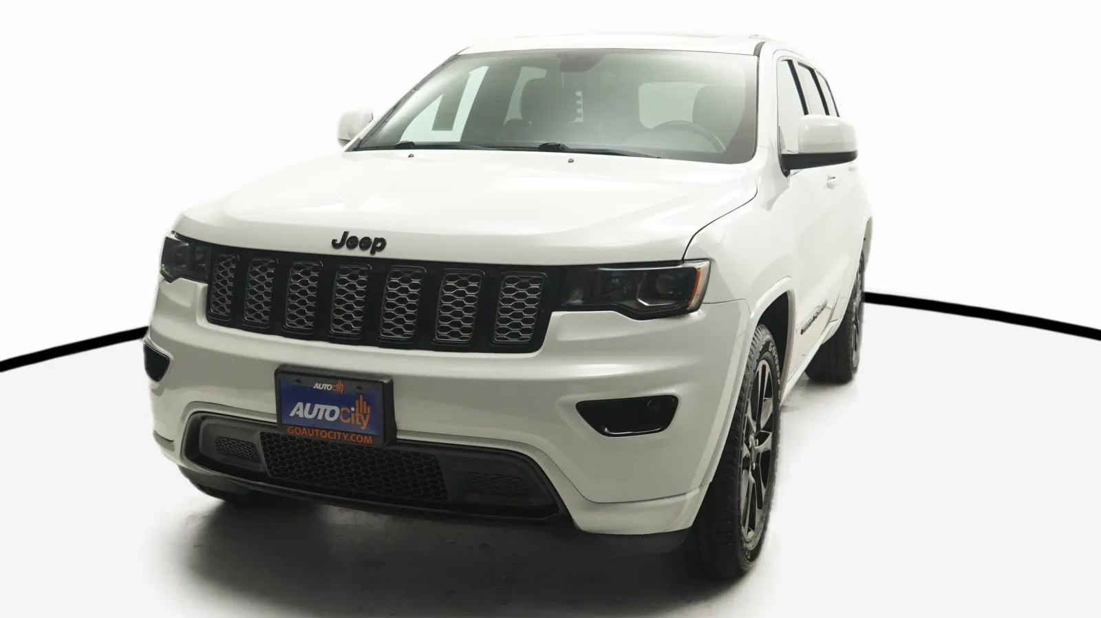 White 2019 Jeep Grand Cherokee Altitude for sale in El Cajon, CA