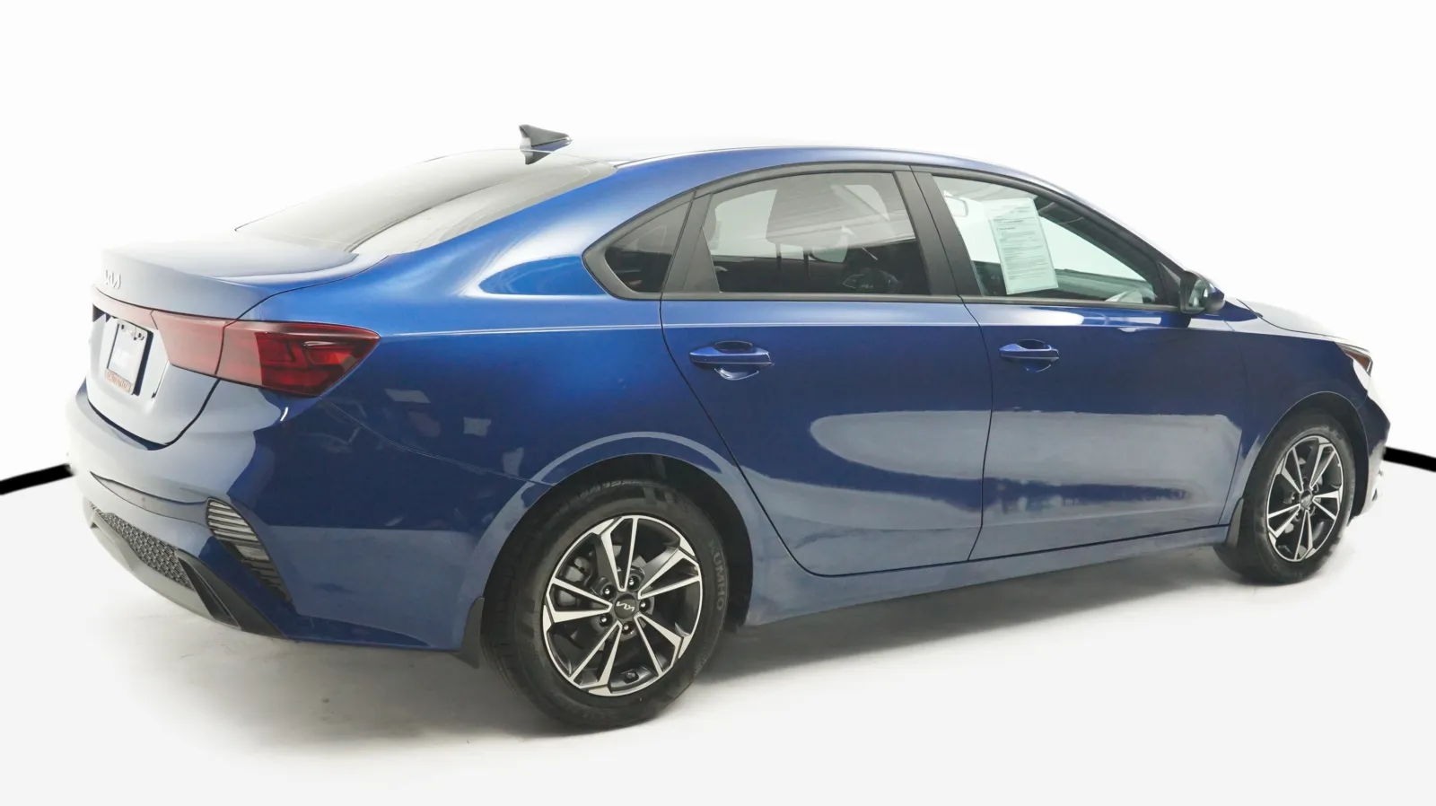 More photos of 2024 Kia Forte LXS at Auto City, CA