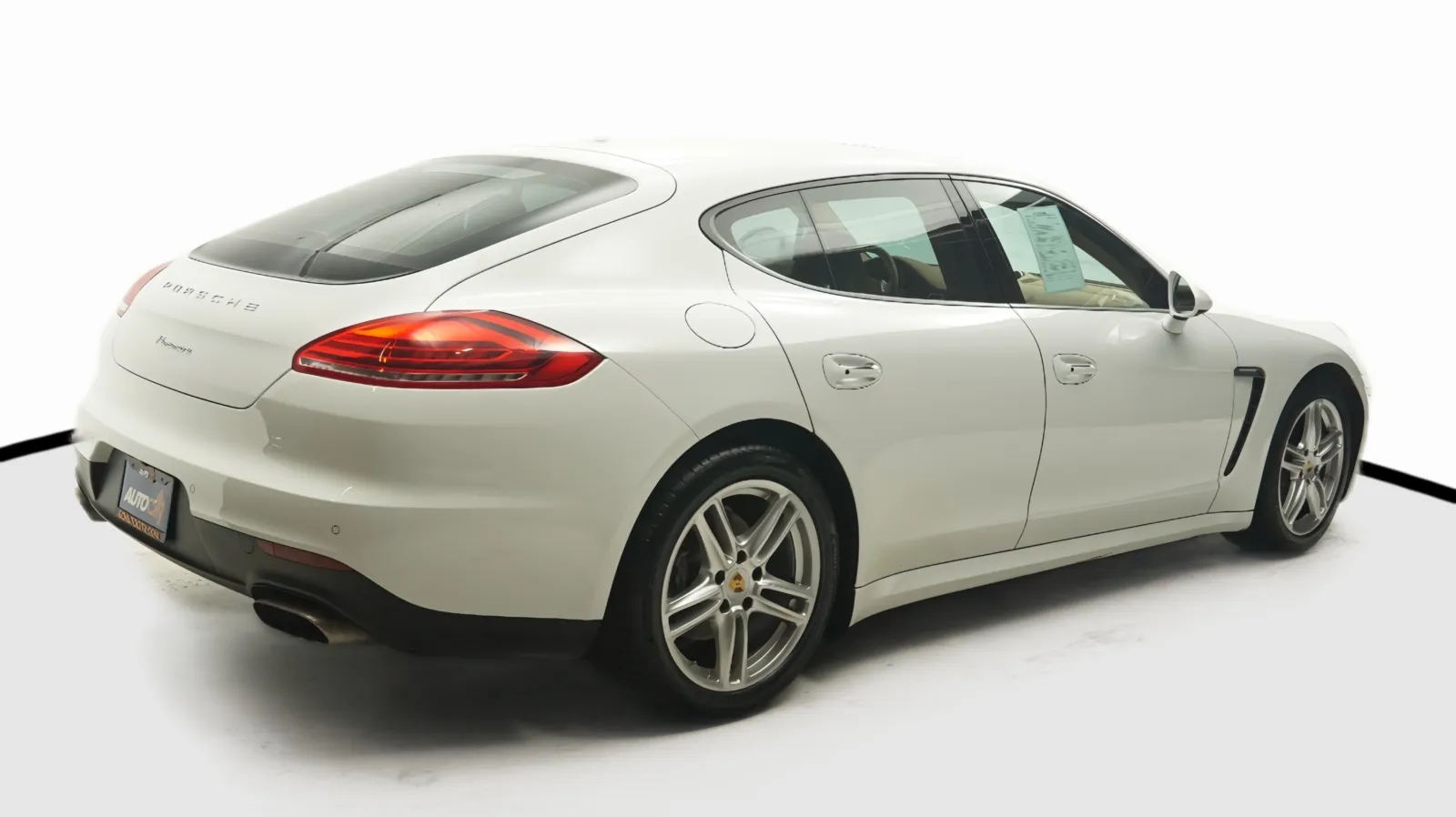 More photos of 2015 Porsche Panamera at Auto City, CA