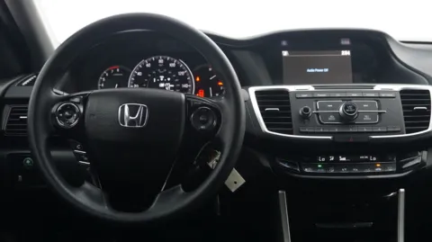 More photos of 2017 Honda Accord LX at Auto City, CA