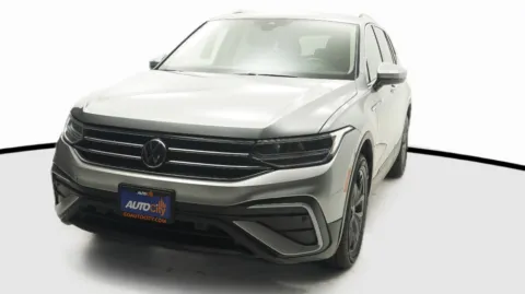 Silver 2022 Volkswagen Tiguan SE for sale in El Cajon, CA