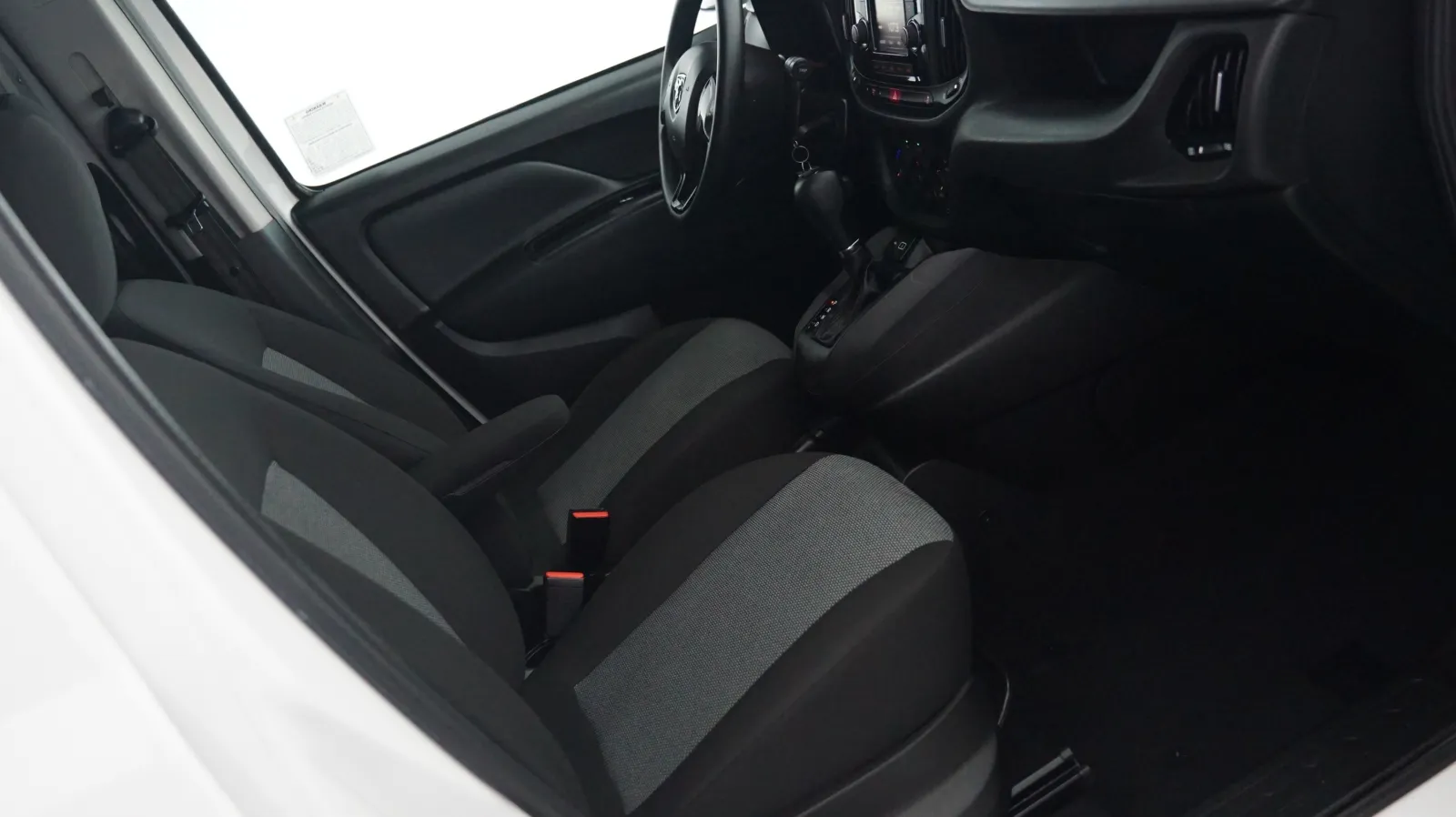 More photos of 2021 Ram ProMaster City Cargo Van Tradesman at Auto City, CA