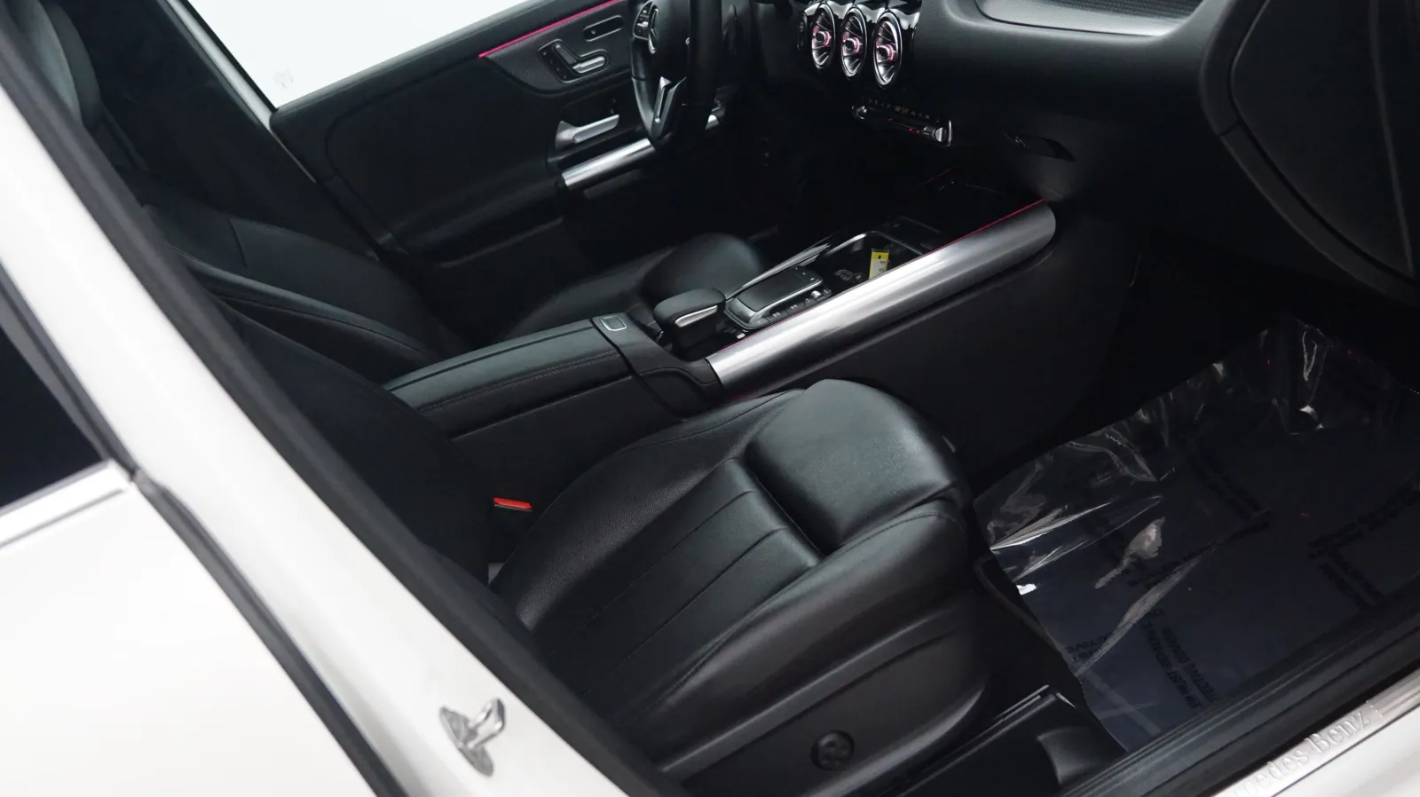 More photos of 2021 Mercedes-Benz GLA 250 at Auto City, CA