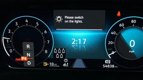 Photos of 2024 Volkswagen Atlas 2.0T SE w/Technology for sale in El Cajon, CA at Auto City