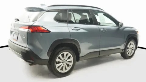 More photos of 2022 Toyota Corolla Cross LE at Auto City, CA