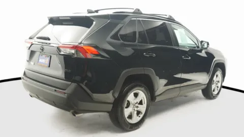 More photos of 2020 Toyota RAV4 XLE at Auto City, CA