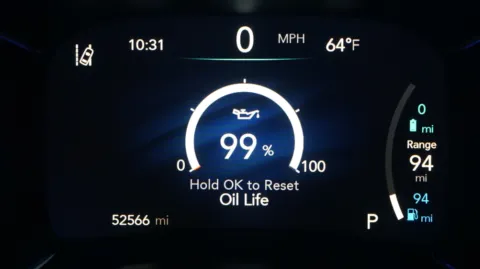 More photos of 2024 Chrysler Pacifica Hybrid Select at Auto City, CA