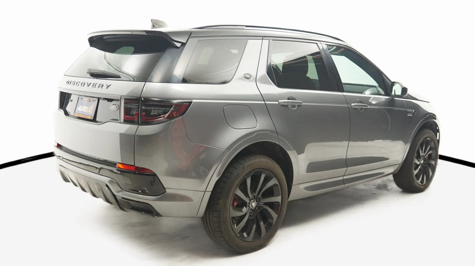 More photos of 2023 Land Rover Discovery Sport SE R-Dynamic at Auto City, CA