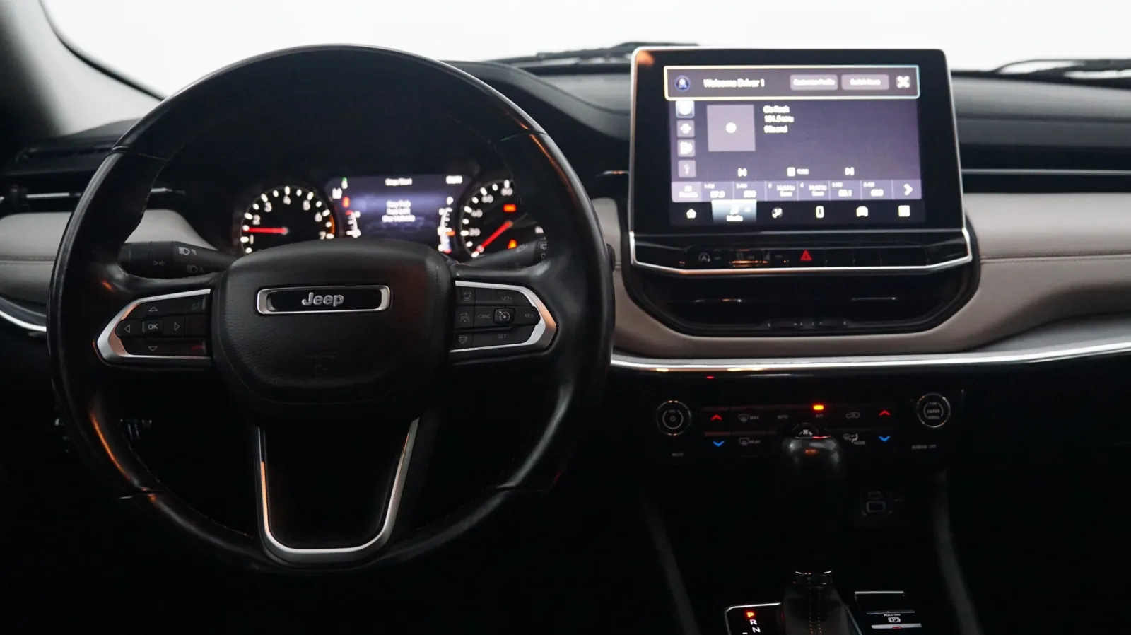 More photos of 2022 Jeep Compass Limited at Auto City, CA