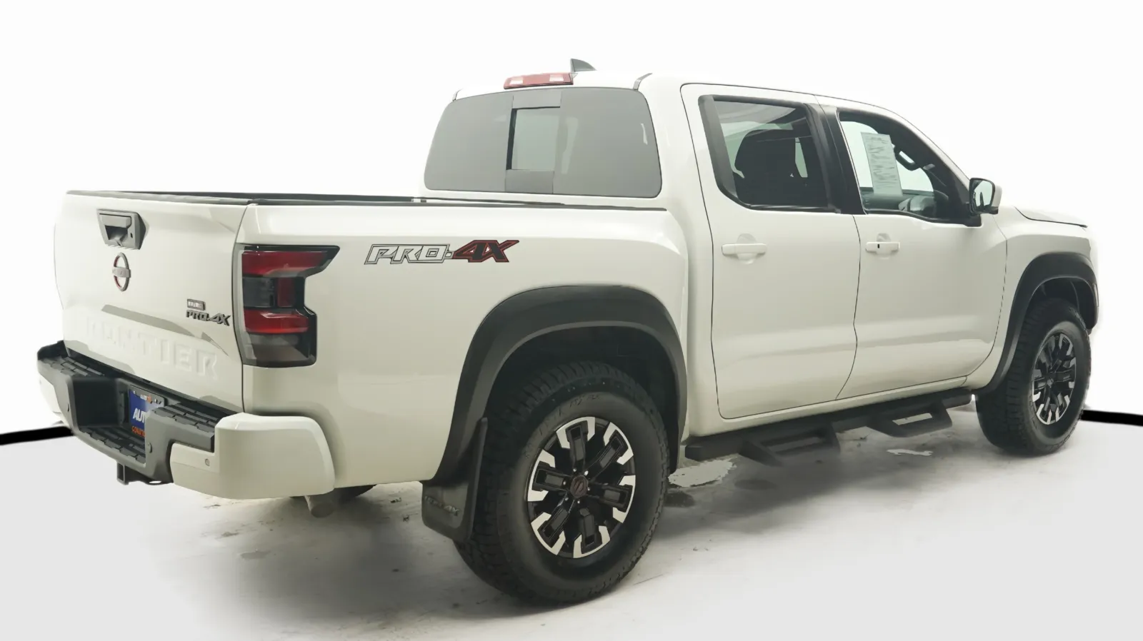 More photos of 2024 Nissan Frontier PRO-4X at Auto City, CA