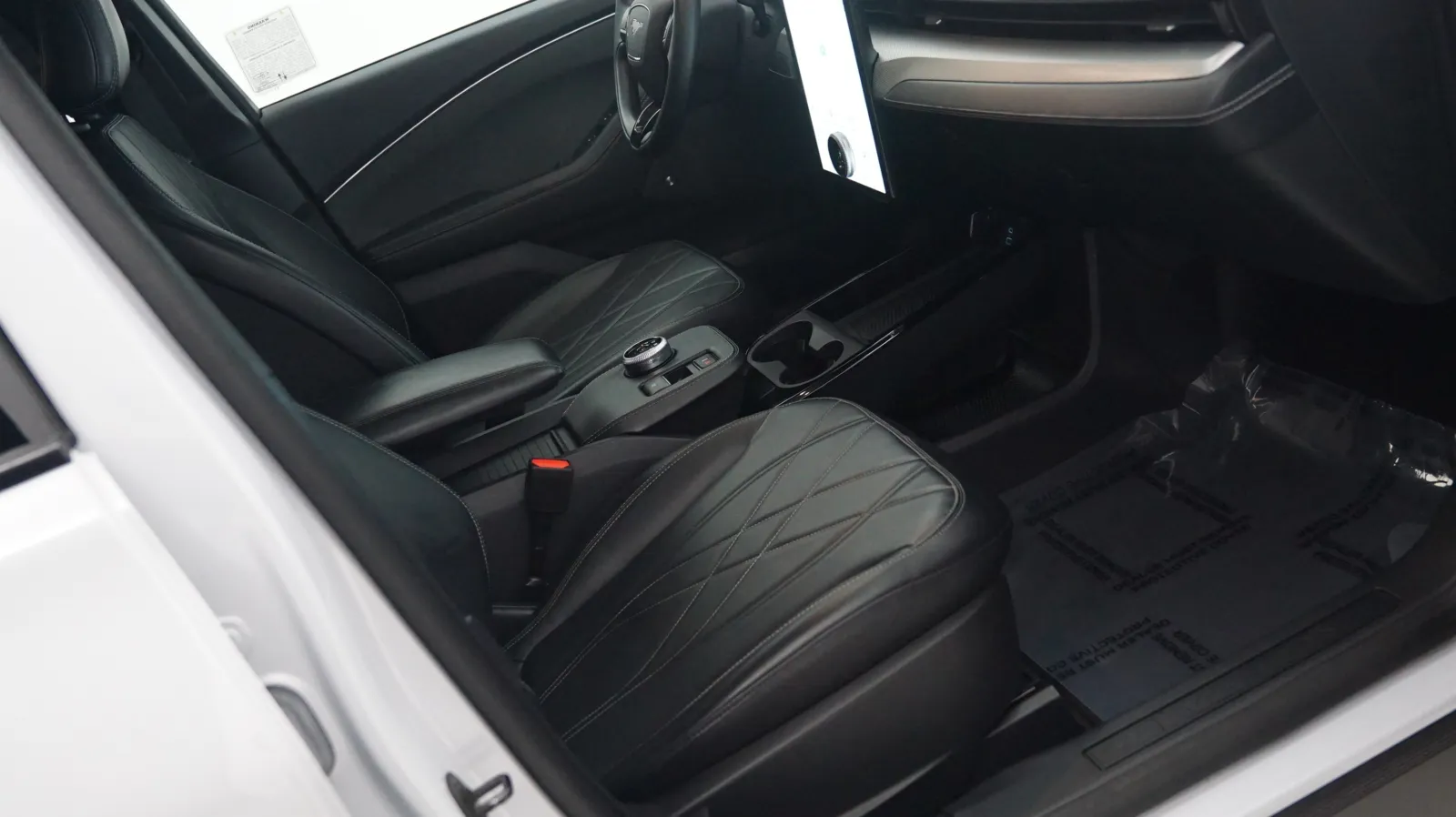 More photos of 2022 Ford Mustang Mach-E Select at Auto City, CA